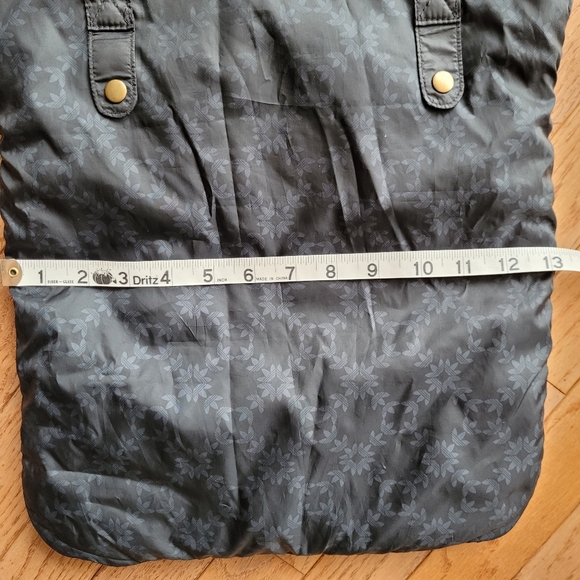 Adidas Foldable Packable Tote Crossbody Handbags for Feet - Picture 12 of 15